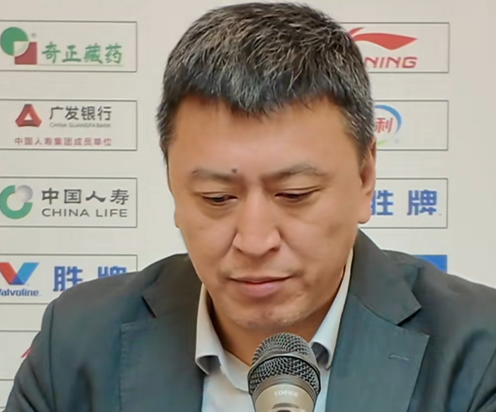 开云体育-胜新疆发布会!王世龙大谈斗志没放弃,汉兹点出团队的价值!|南京同曦|篮板|比赛|同曦|季后赛_新浪体育_新浪新闻